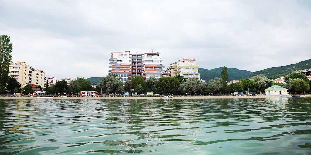 Hotel Pogradeci Екстер'єр фото