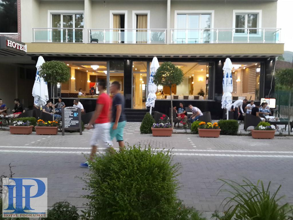 Hotel Pogradeci Екстер'єр фото